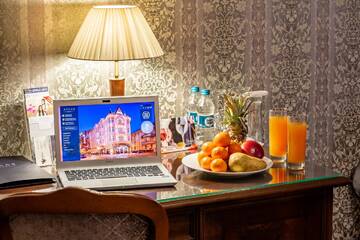 Семейный номер в Отеле Hotel Atlas Deluxe